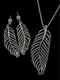 Vintage Set Of Sterling Silver Clear Stones Leaf Pendant And Dangle Earrings