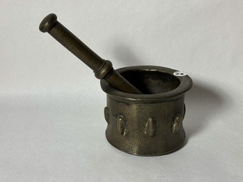 ANTIQUE BRONZE APOTHECARY MORTAR AND PESTLE