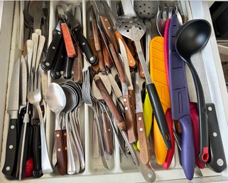 Full Drawer Of Knives & Other Cutlery, Several Sets Including Pure Komachi 2 Knives & Single Pieces