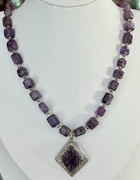 BEAUTIFUL AMETHYST STERLING SILVER NECKLACE WITH AMETHYST GEODE PENDANT