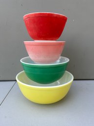 PYREX Set Of 4 Mixing Bowls