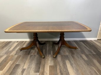Dinning Room Table With Leaves