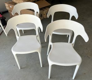 Set Of 4 Stacking Molded Plastic Chairs (2 Of 2)