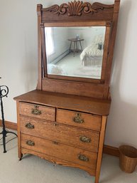 Vintage Oak Dresser With Beveled Mirror 42x20x33