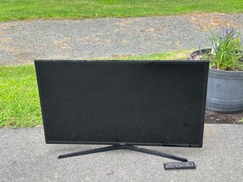 Samsung 40 Inch Television With Remote