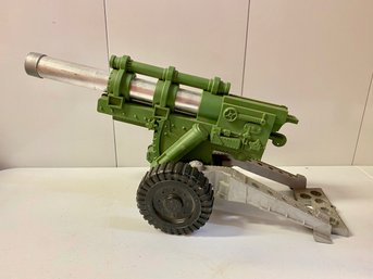 Vintage 1960's Multiple Products Corp Plastic Artillery HOWIT Cannon