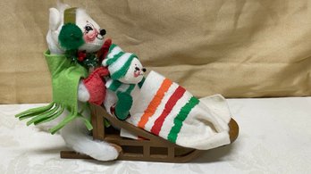 A Vintage Annalee 1991 Polar Mice On Sled - Made In New Hampshire