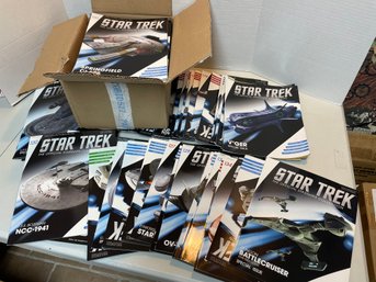 Large Collection Of Star Trek Magazine . Over 100 Issue (#35)