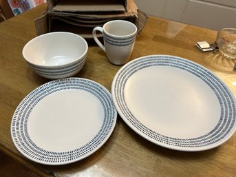 Gap Home Dinnerware New  16 Pc. Set