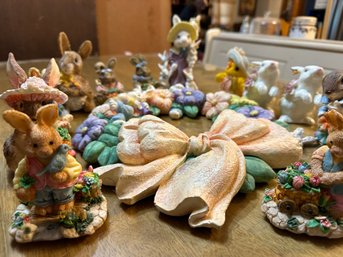 Easter Lot - Includes 11 Resin Bunnies, 2 Ceramic Bunnies, & Easter Wall Wreath