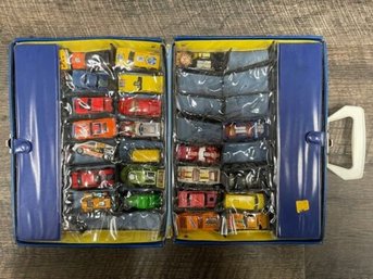 31 Vintage Match-Box Cars In Collectors Carrying Case Briefcase. 212/b2