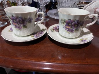 Gorgeous Set Of 7 Gold Trimmed Porcelain Cups / Saucers With Purple Pansy Design