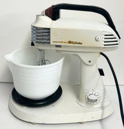 Vintage 1958 General Mills Betty Crocker Stand Mixer - WORKING CONDITION