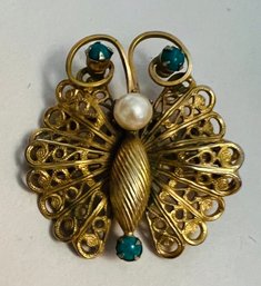 VINTAGE GOLD TONE FAUX PEARL & GREEN STONE BUTTERFLY BROOCH