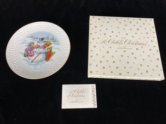 Avon 1986 A Child's Christmas Decorative Plate