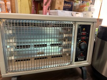 Titan Instant Heat 1500 W Heater