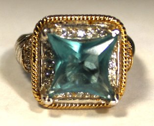 FINE DESIGNER LADIES COCKTAIL RING AQUA COLORED STONE SIZE 7