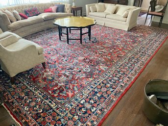 Stunning Room Sized Wool Carpet  10' 9' X 16' 17'