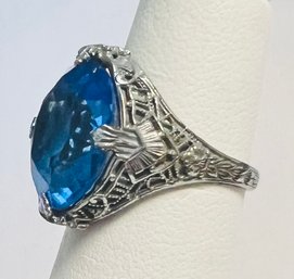 VINTAGE STERLING SILVER FILIGREE BLUE GLASS RING