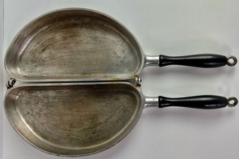 Vintage Wagner Ware Omelet Pan