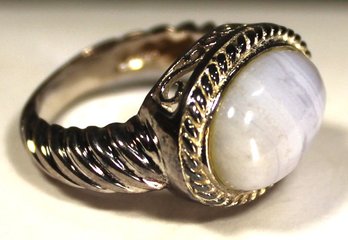 FINE OPALESCENT CABOCHON MOONSTONE-LIKE HARDSTONE RING SIZE 6