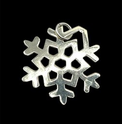 Vintage Sterling Silver Large Snowflake Shaped Pendant