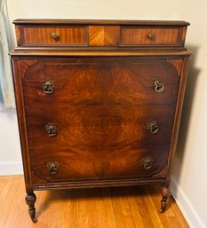 Vintage Dresser On Legs, 5 Drawers