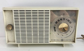 1960s General Electric Radio