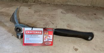 New Craftsman 18oz  Flex Claw Hammer -Lot 1 Of 2