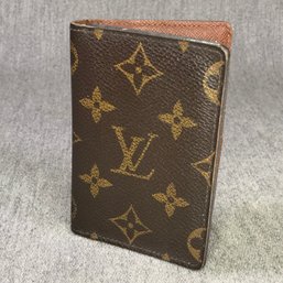 Very Nice Unisex LOUIS VUITTON Credit / Business Card Case - Made In France - LV Monogram Fabric - VERY NICE !