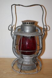 Antique Dietz Vesta Red Globed N.Y., N.H. & H. Line Railroad Lantern