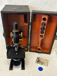 Very Fine Circa 1915 SPENCER BUFFALO MEDICAL MICROSCOPE In Excellent Condition With Box