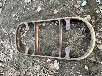 Base For Vintage Tub , Fits Tub On Auction    Lot- PP