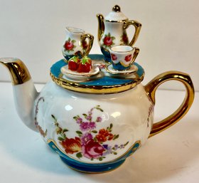 Lillian Vernon Miniature Vintage Ceramic Tea Pot