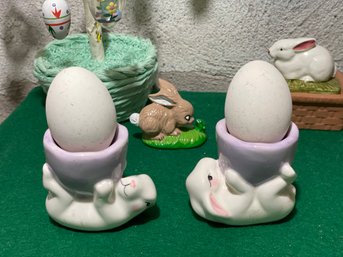 Vtg Pair Bunny Ceramic Easter Egg Holders