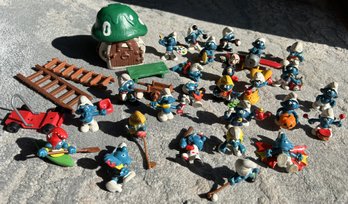 Large Collection Of Vintage 1980s PEYO SMURFS VINYL FIGURES