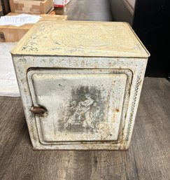 Antique Metal Bread Pie Cake Pantry Box Countertop.  SW-C5