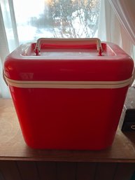 Vintage Cherry Red Igloo Camping / Travel / Ice Cooler