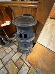 Swinton & Co. Port Jervais New York Pot Belly Cast Iron Stove