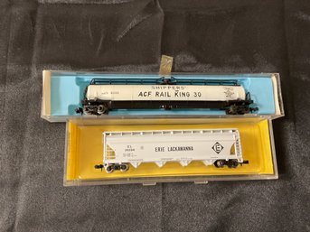 2 Train Cars - ACF