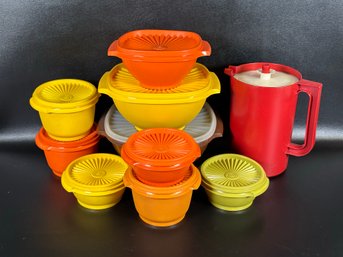 A Set Of Vintage Tupperware Servalier Bowls & Pitcher