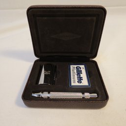 Gillette Heritage Safety Razor Kit With Platinum Blades In Travel Case