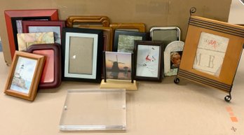 Large Lot Of Picture Frames ~ 18 Frames ~