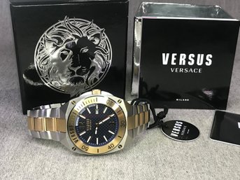 Incredible $750 VERSACE / VERSUS  Mens Watch - Brand New In Box With Booklet & Warranty Card - GREAT GIFT !