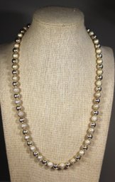 FINE ITALIAN STERLING SILVER NECKLACE HAVING BEADS, 20' LONG