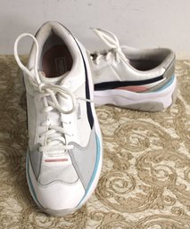 Women Puma Storm