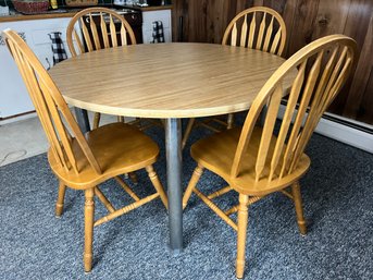 Round Dinette Table With Four Chairs