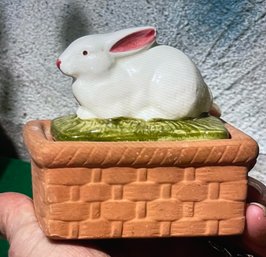 Vtg Bunny In Basket Covered Trinket Dish Terra Cotta & Ceramic