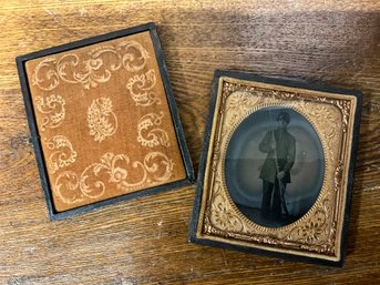 Rare Amazing Antique CIVIL WAR Armed Soldier Daguerreotype