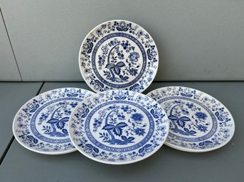 Vintage Blue Onion Earthenware Dinner Plates Made In Japan  Set Of 4